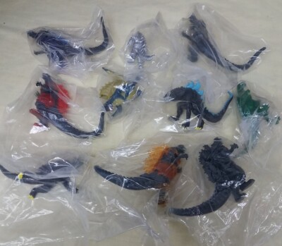 10 LOT FIGURE GASHAPON KAIJU BURNING MELTDOWN GODZILLA MINI Wrapped Gatchapon-image