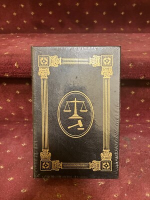 Easton Signed SANDRA DAY O'CONNOR leather Autograph BOOK THE MAJESTY OF THE LAW-image