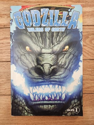 Godzilla: Rulers of Earth Volume 1 (IDW Publishing) Graphic Novel-image