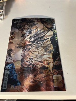 JUSTICE LEAGUE VS GODZILLA VS KONG 2 #1 GIANG FOIL VARIANT DC COMICS 2025 BATMAN-image