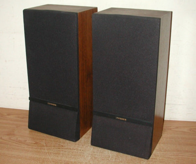 VINTAGE FISHER MS-710 WOOD GRAIN BOOKSHELF SPEAKER SYSTEM-image