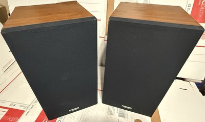 VINTAGE FISHER HiFi 3 WAY BOOKSHELF SPEAKERS  A/V HOME THEATER STEREO 1980's--image