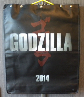 SAN DIEGO COMIC-CON INTL. 2013 LEGENDARY PICTURES GODZILLA 2014 BACKPACK & CAPE-image
