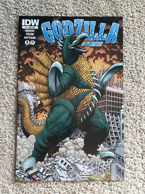 Godzilla: Rulers Of Earth # 1 SUB Exclusive Variant Cover Comic Book (Art Adams)-image