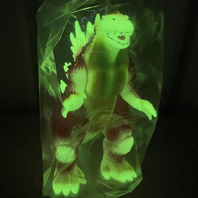 Black Eye Gid Godzilla 1999 Hawaii Color Red Phosphorescent Millennium 2000 Mill-image