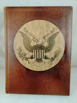 THE GRAPHIC STORY OF THE AMERICAN PRESIDENTS 1972  David Whitney Leather (U1)-image