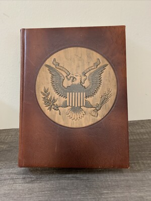 The Graphic Story Of The American Presidents  1972 Bound In Mission Leather-image