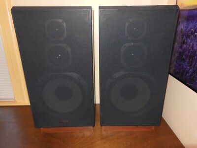 Vintage Fisher DS-816 Three-Way Floor Speakers - Local Pickup Only-image