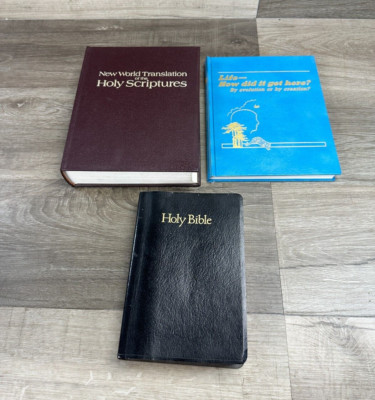 Lot of 3 Religious Books Holy Bible Life How Did It Get Here Holy Scriptures-image