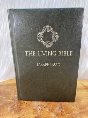 Vintage The Living Bible Paraphrased TYNDALE Hardcover Green Faux Leather 1977-image