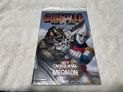 GODZILLA RIVALS JET JAGUAR VS MEGALON  1  IDW COMIC BOOK-image
