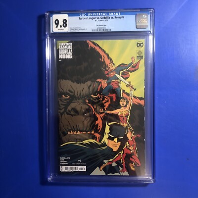 JUSTICE LEAGUE VS GODZILLA VS KONG #5 CGC 9.8 1ST PRINT CHO VARIANT COVER 2023-image