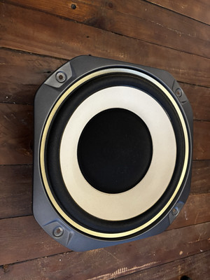 VINTAGE FISHER WOOFER 10