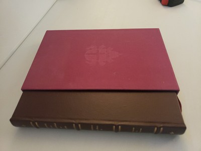 Crossing The Threshold Of Hope: Special Leather Gift Edition 1994 John Paul II-image