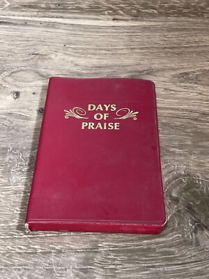 Days of Praise By Robert C Broderick Faux Leather Bound 1977-image