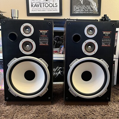 Vintage Fisher Studio Standard ST-832 Digital Compatible HI-FI Speaker Set-image