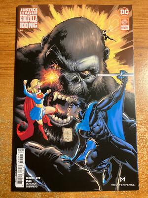 JUSTICE LEAGUE VS GODZILLA VS KONG #4 - KONG VARIANT - 1ST PTG - DC (2024)-image